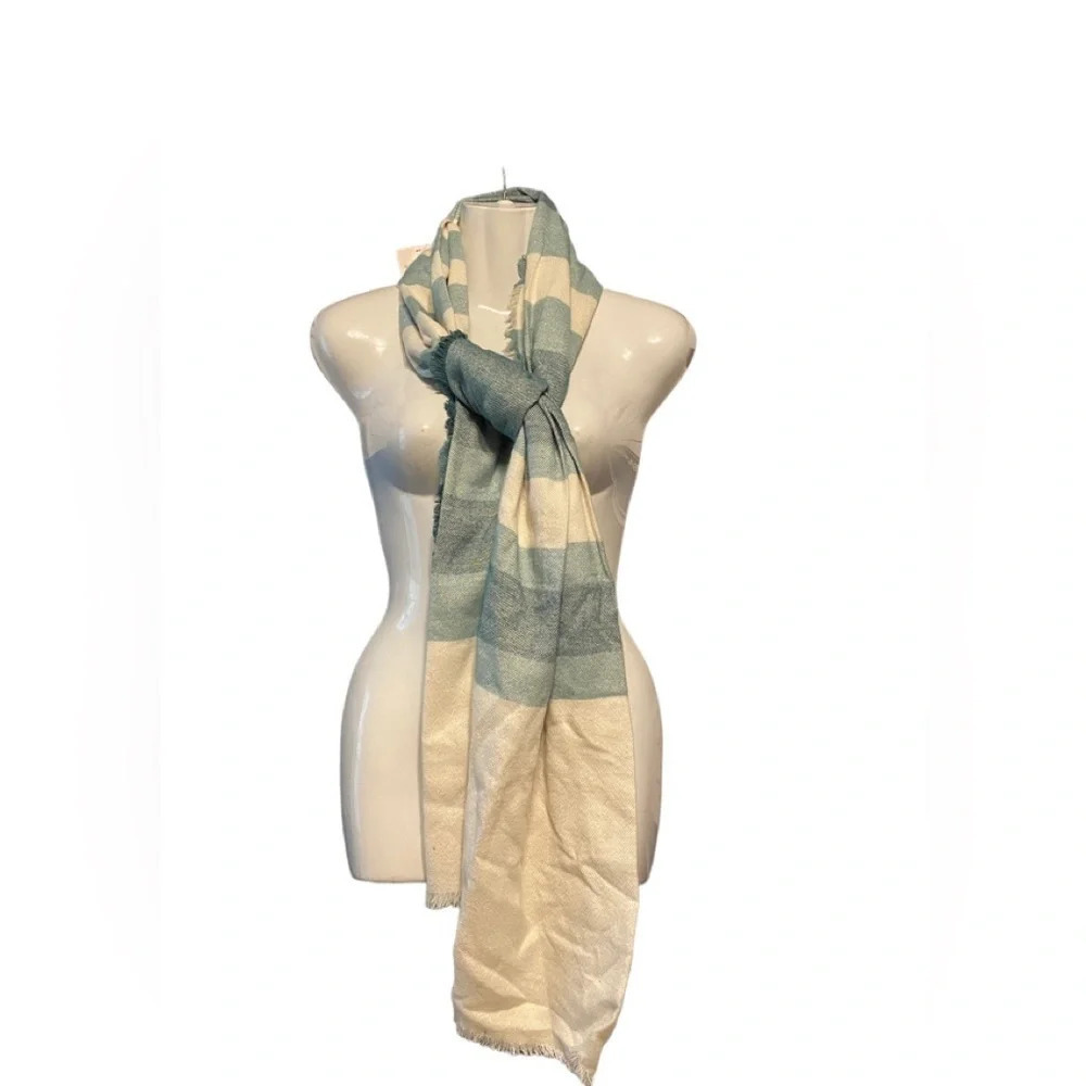 NWT Lauren Conrad June Bug Plaid Scarf